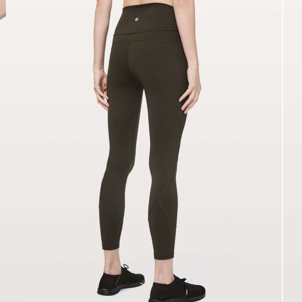 Lululemon In Movement 7/8 Tight *Everlux 25"
Dark Olive size 2 - Picture 4 of 4